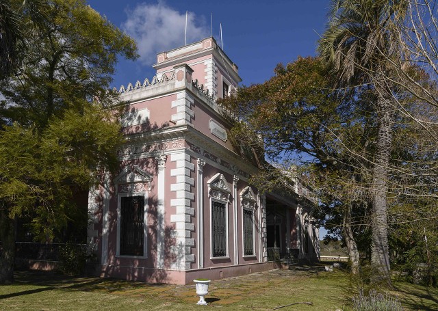 Museo "Casona Presidente Tte. Gral. Máximo Tajes"